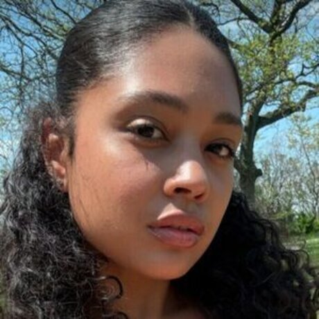 Sasha The Sommelier model naked pics