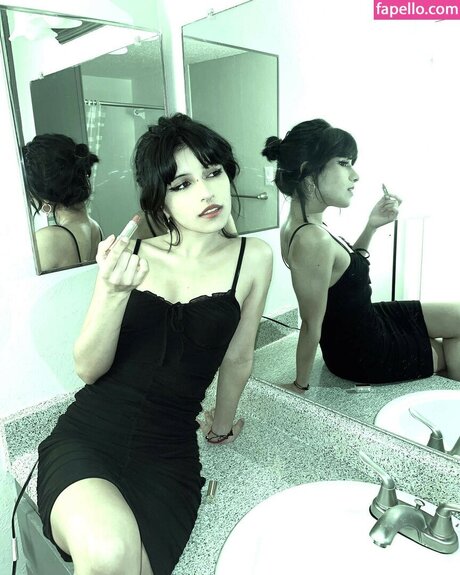 Violent Vira model nudes images