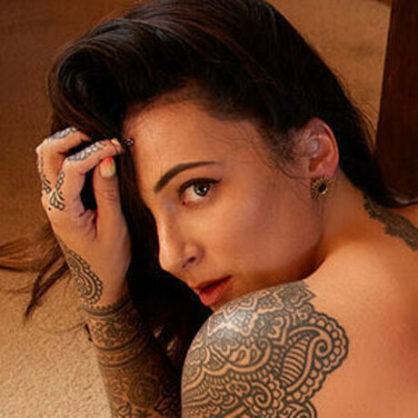 Alice Sey model pretty img