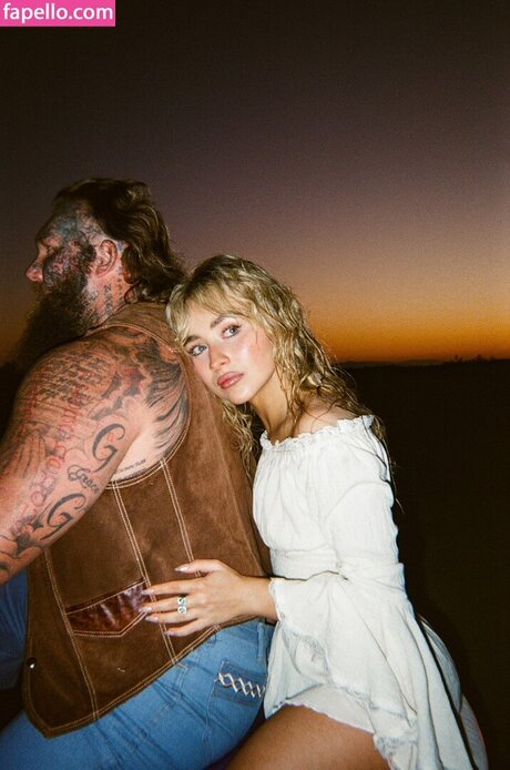 Sabrin Carpenter porn actress pics