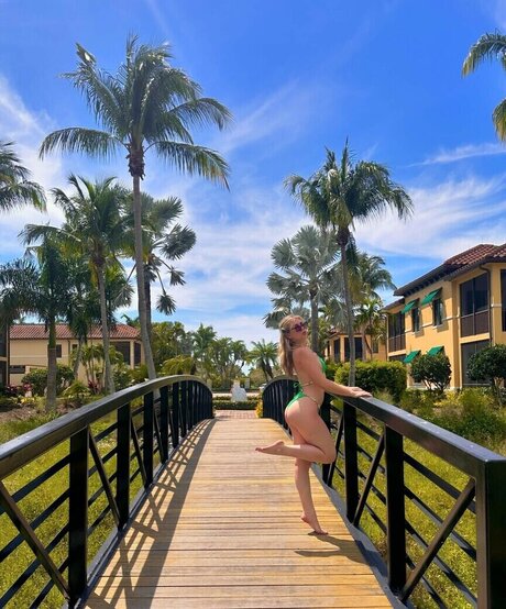 Sabrina Brier model adult photo