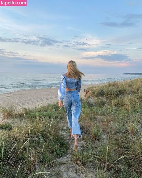 Carolin Niemczyk pornstar pretty image