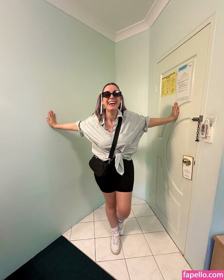 NicsandNacs naked model photos