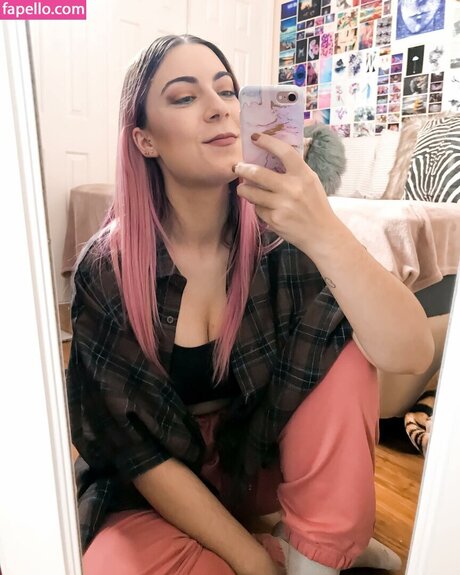 NicsandNacs exclusive pornstar image