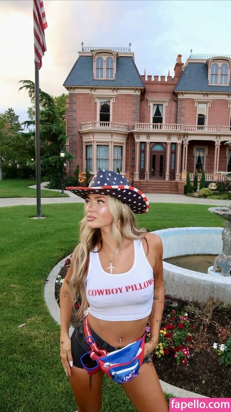 Shelby4bush erotic pornstar pic