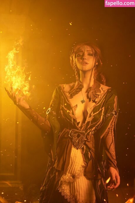 Elena Kyalviyainen sexy model images