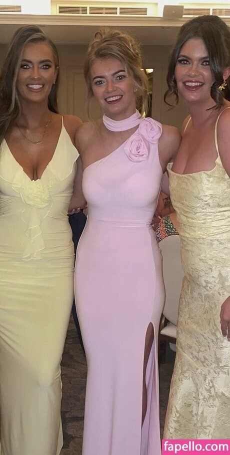 Zoe Clarke model pics