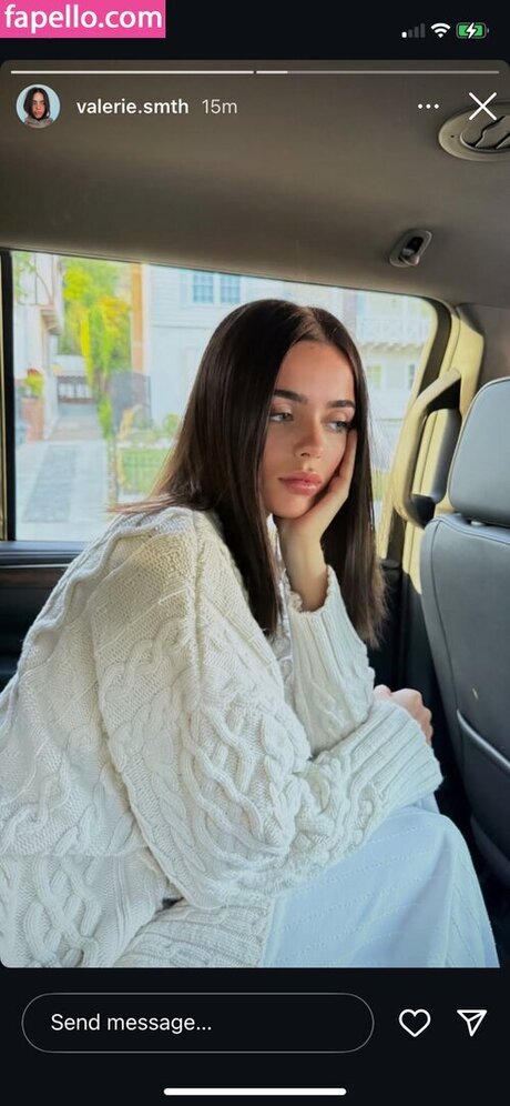 Valerie smth sexy actress img