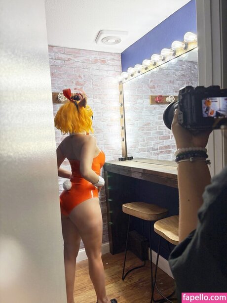 Gumbun model top picture