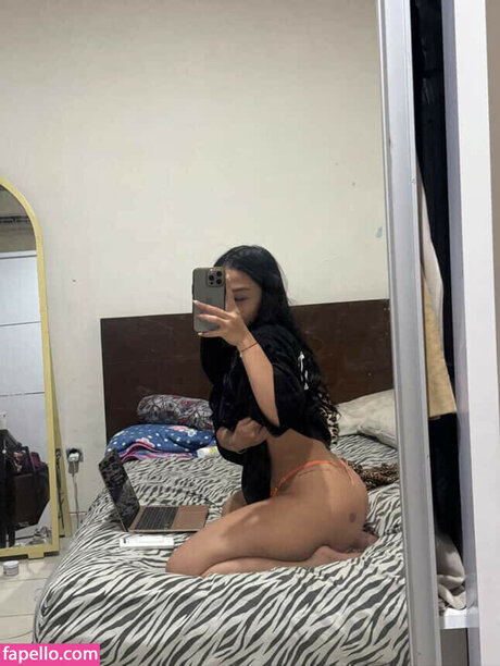 bluntviews_ model art photos