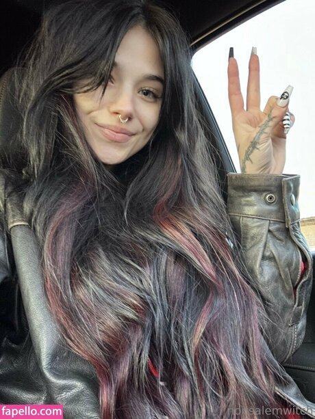 Claire Estabrook hd star pics