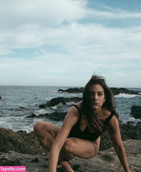 Camille Dugast high quality star photo