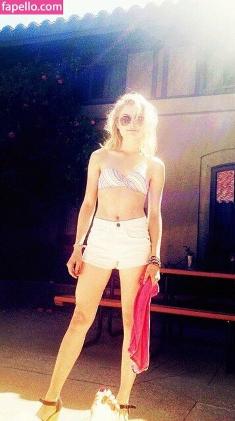 Skyler Samuels perfect pornstar images