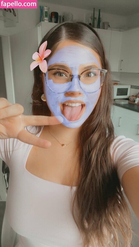 Lilousecret model perfect photos