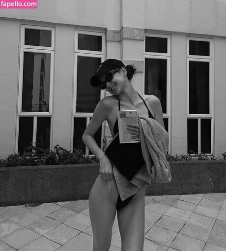 Vivie Vons erotic star img