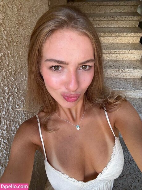 Zlatochkaden pornstar sex photo