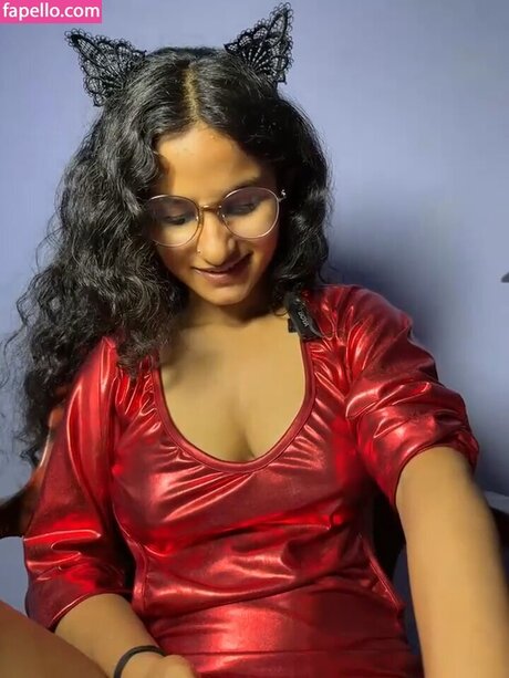 Khadija Fathima free model picture