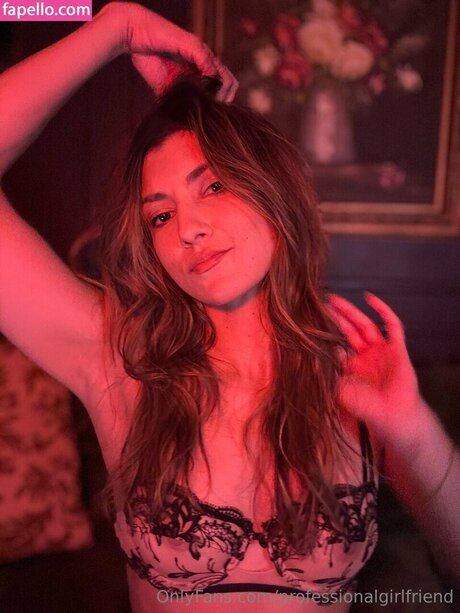 Gracie Canaan model hot galleries