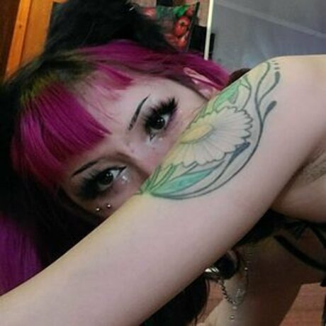 Lucyluucid erotic actress pic