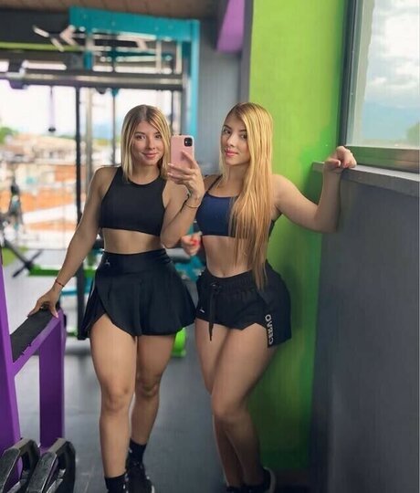 Gemelas Villada nice model photo