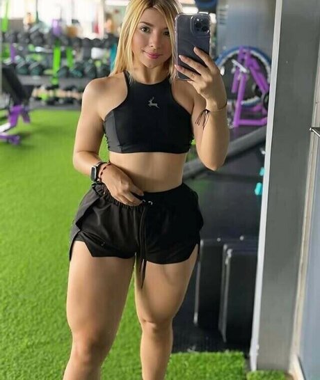 Gemelas Villada porn star pictures