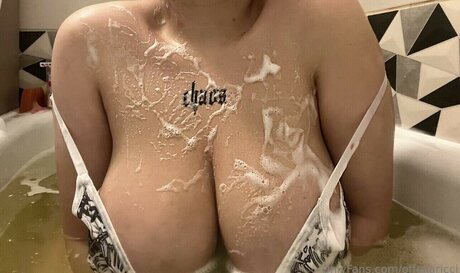 Offelia Ricci model sexy galleries