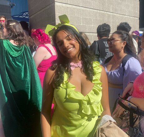 Abby Govindan top star gallery