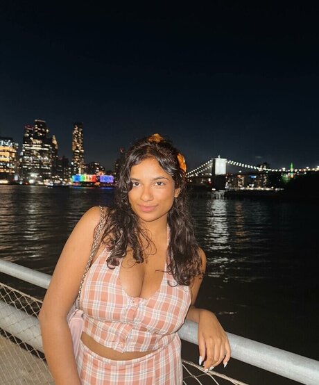 Abby Govindan pornstar hot photo