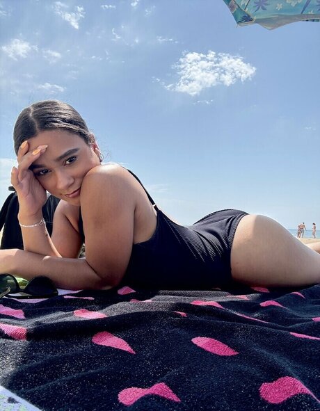 imnotsidnee nice actress photos