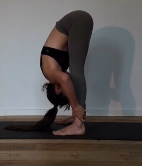 Vildan Cirpan model art photo