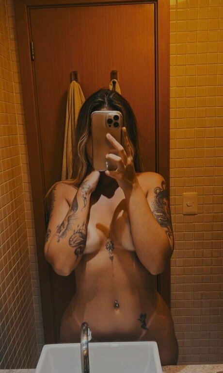 Pamela Sara pornstar exclusive gallery