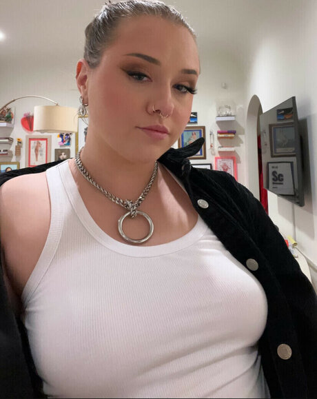 Sarah Schauer pornstar nudes images