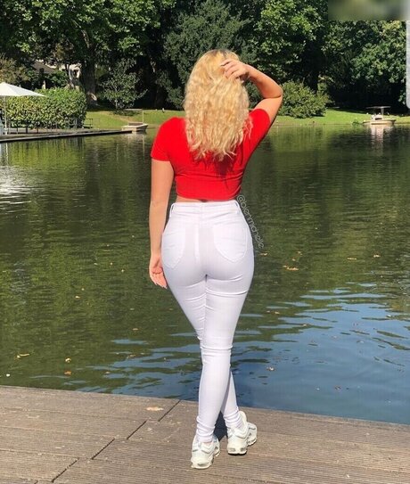 bienmichelle star beautiful photo