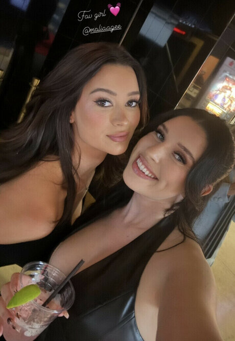 Baeeeeelyn pornstar nice image