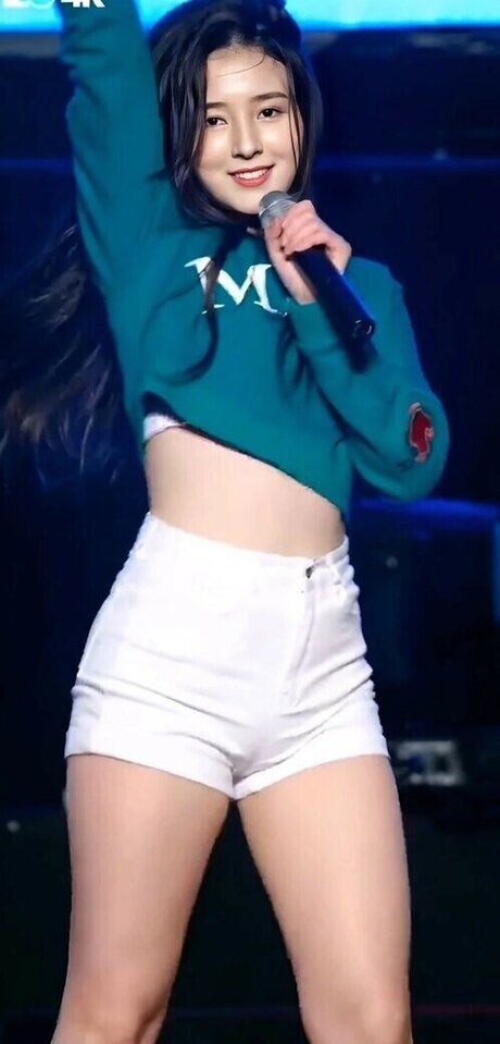 Nancy Momoland pornographic model images