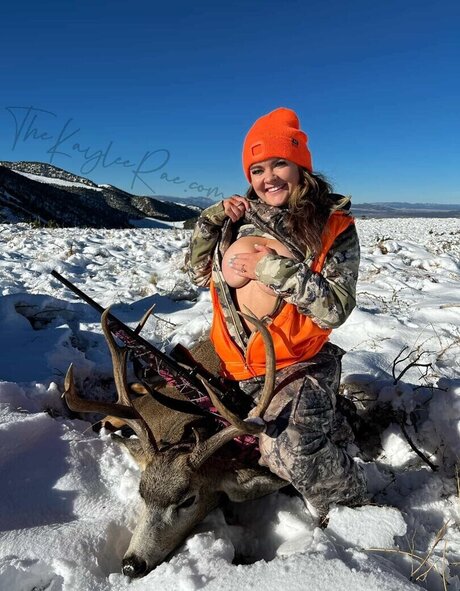 Kaylee Rae pornographic model picture