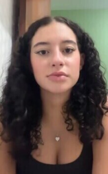 Vtzadaax nude actress gallery