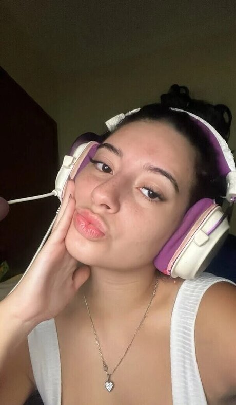 Vtzadaax nude actress archive