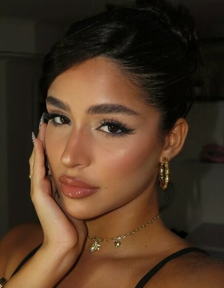 Roni Danino erotic model galleries