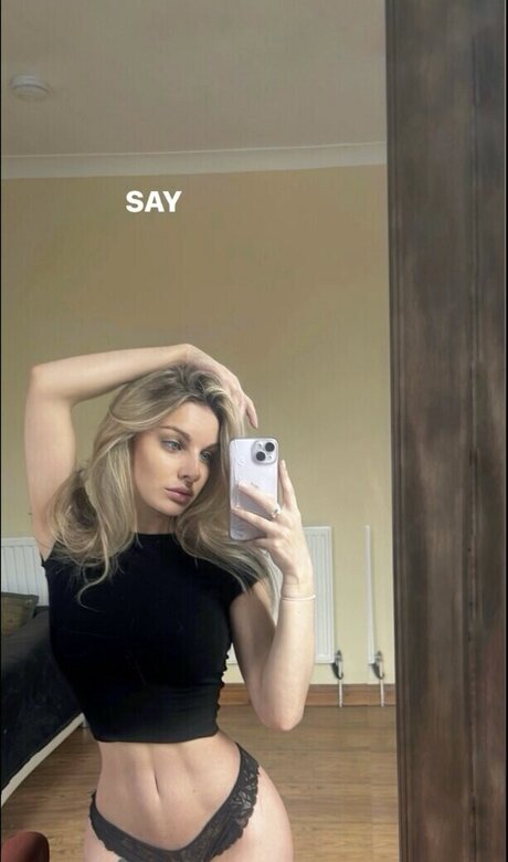 Mogz xx high quality actress pics