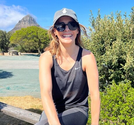 Funda Vanroy model art images