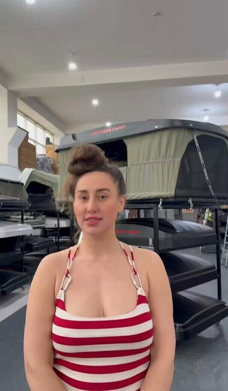 Melike Bulu hot pornstar pics