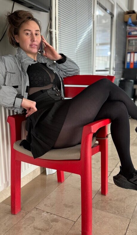 Melike Bulu model art archive