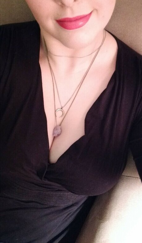 FaeFox sexy actress photo