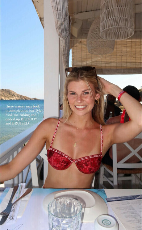 Maria Comstock model hot photo