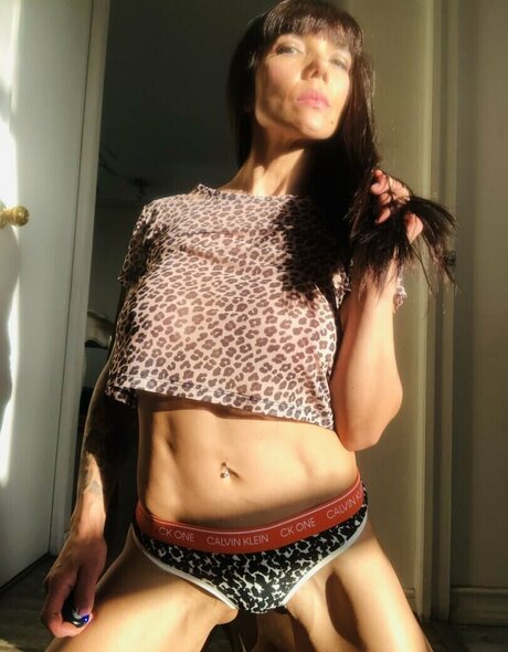 Noelia Arias Tetarelli model art photos