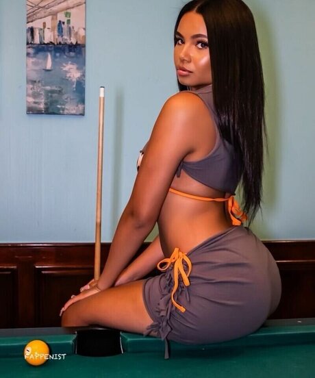 Brooklyn Queen star nudes img