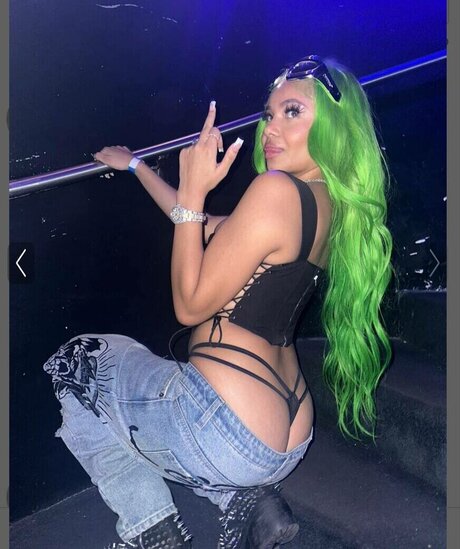 Brooklyn Queen star pornographic images