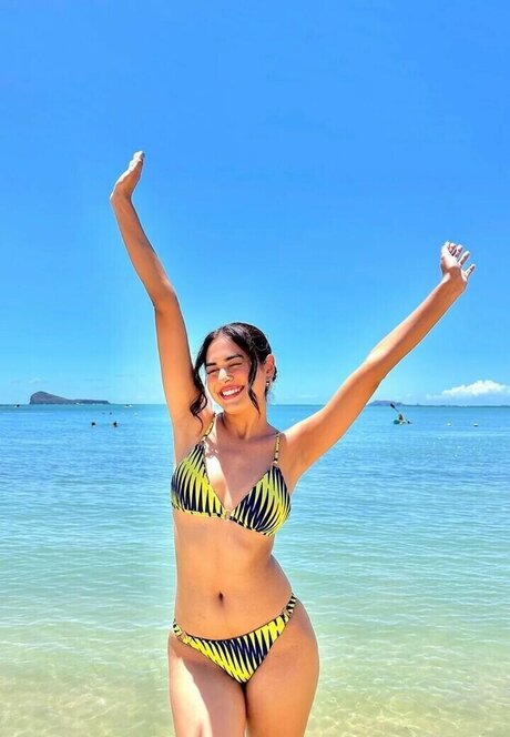 Mehak Ghai pretty model picture