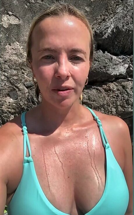 Shebahn Aherne xxx actress pics